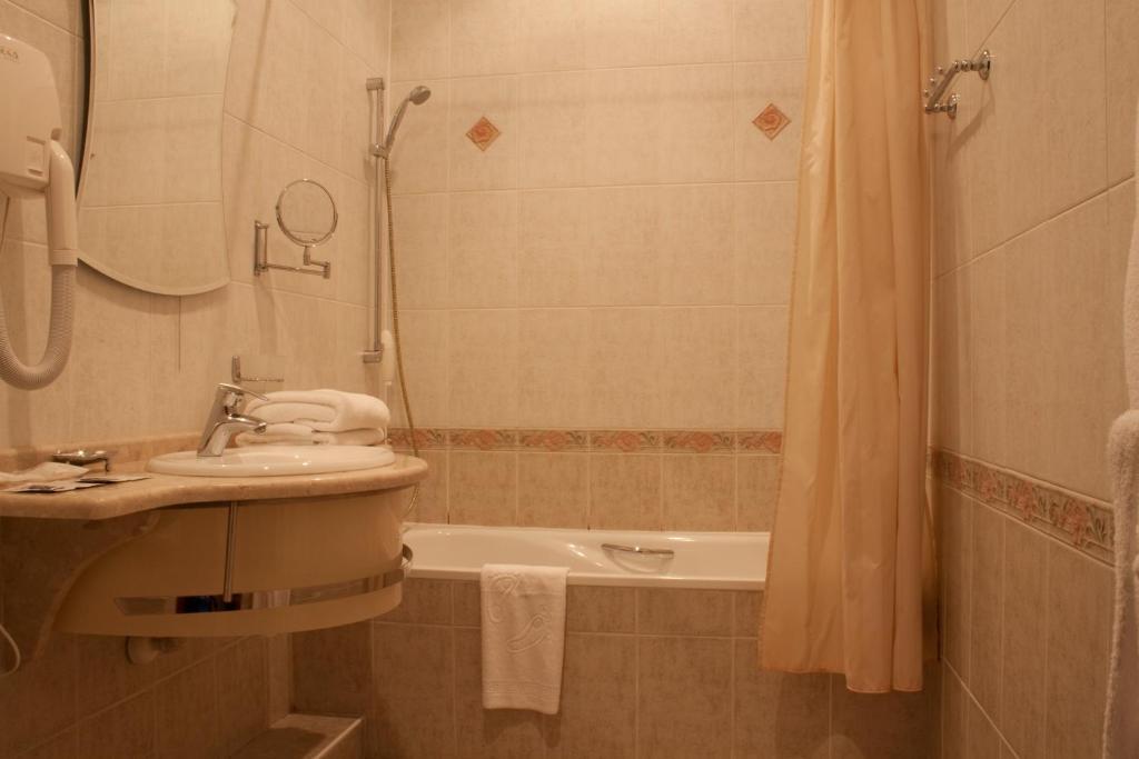 Hotel Westa Минск Номер фото